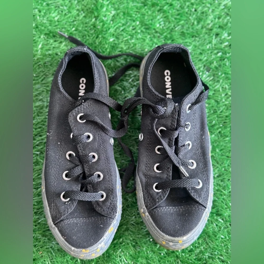 Converse kids shoes shoes size 1
